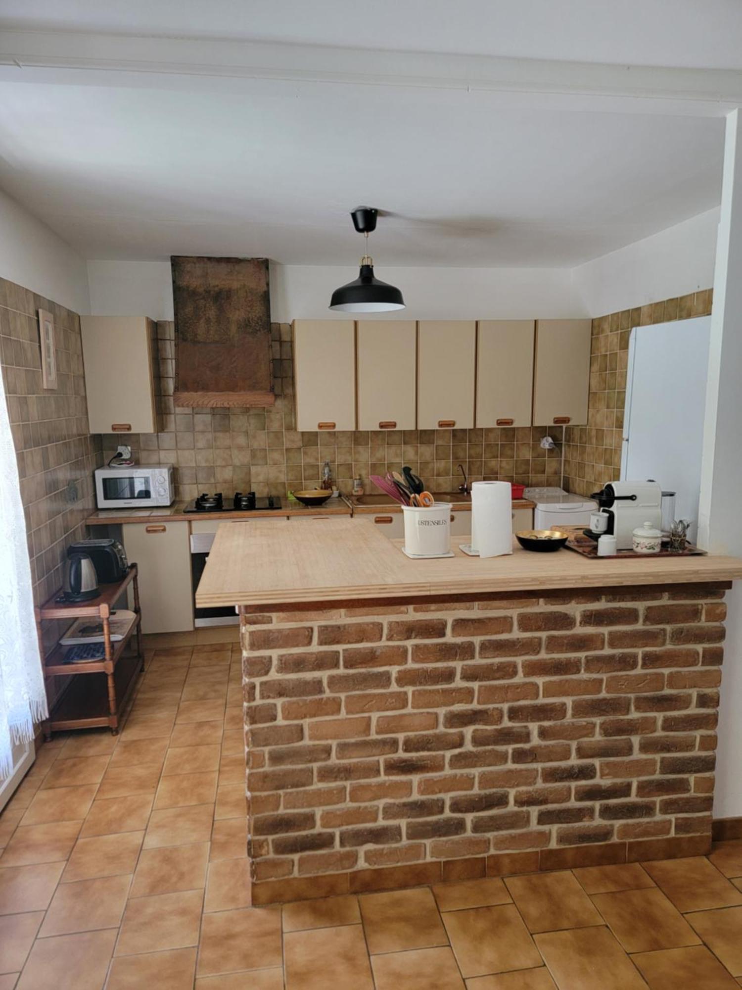 Holiday home Maison T4, Campagne Provencale Calme, Confort Lambesc